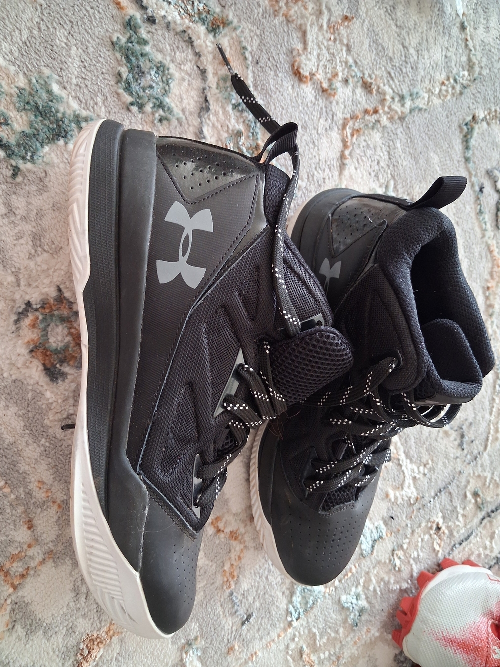 Under Armour  Black High-Top Basketball Shoes